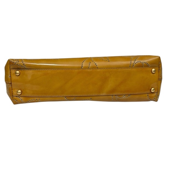 CHANEL Perforated Camellia Patent Leather Tote - Picture 11 of 16